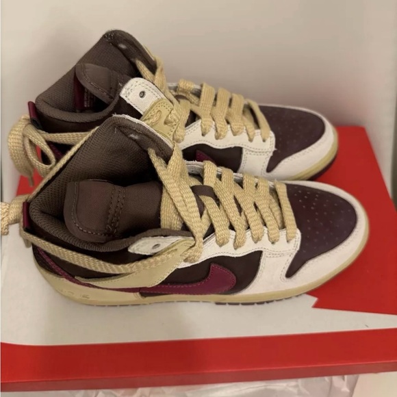 Nike Women's Dunk High 1985 Valentine's Day FD0794-700 Maroon -NWT - Picture 2 of 8